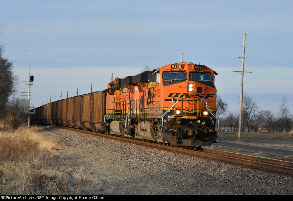 BNSF 6235